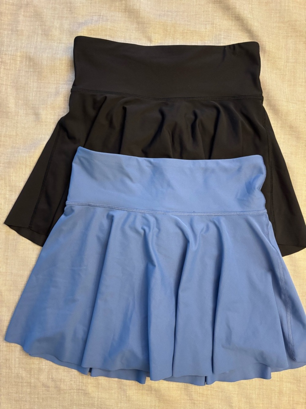 Girls Old Navy Powersoft Skort - XL (14-16) in Black and Periwinkle